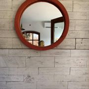 Miroir mural avec tissu orange, années 1950