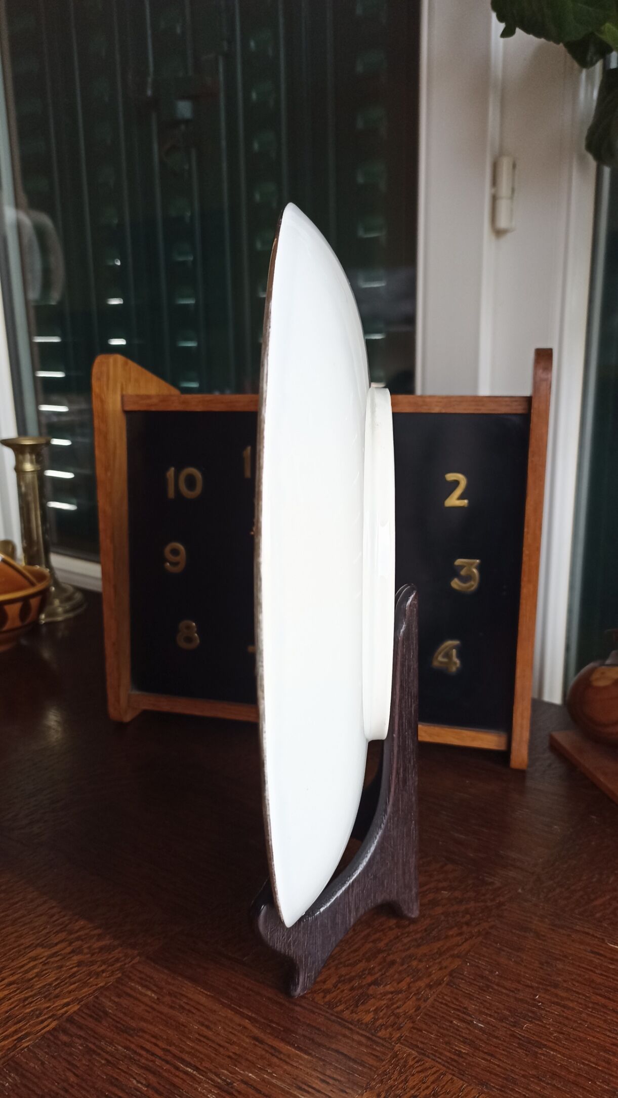 Art Deco decorative dish Creil and Montereau Choisy-le-Roi Château d'Amboise