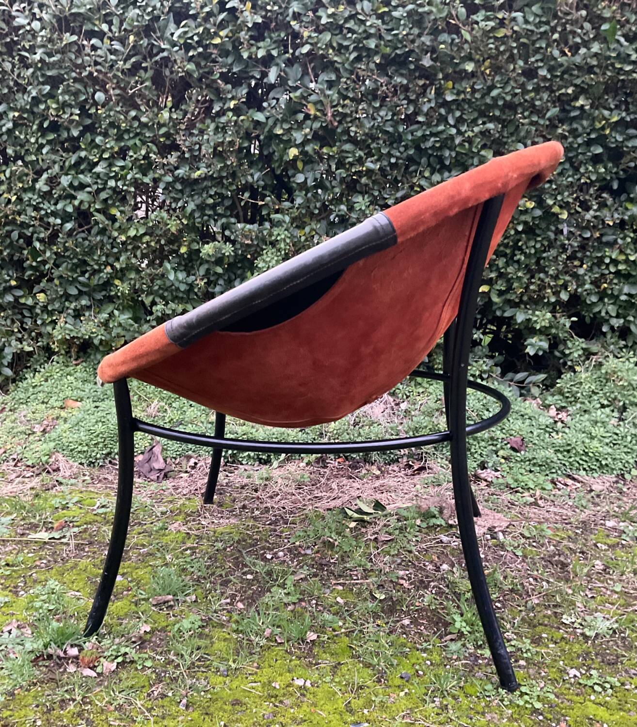 Circle Baloon Chair by Lusch & Co