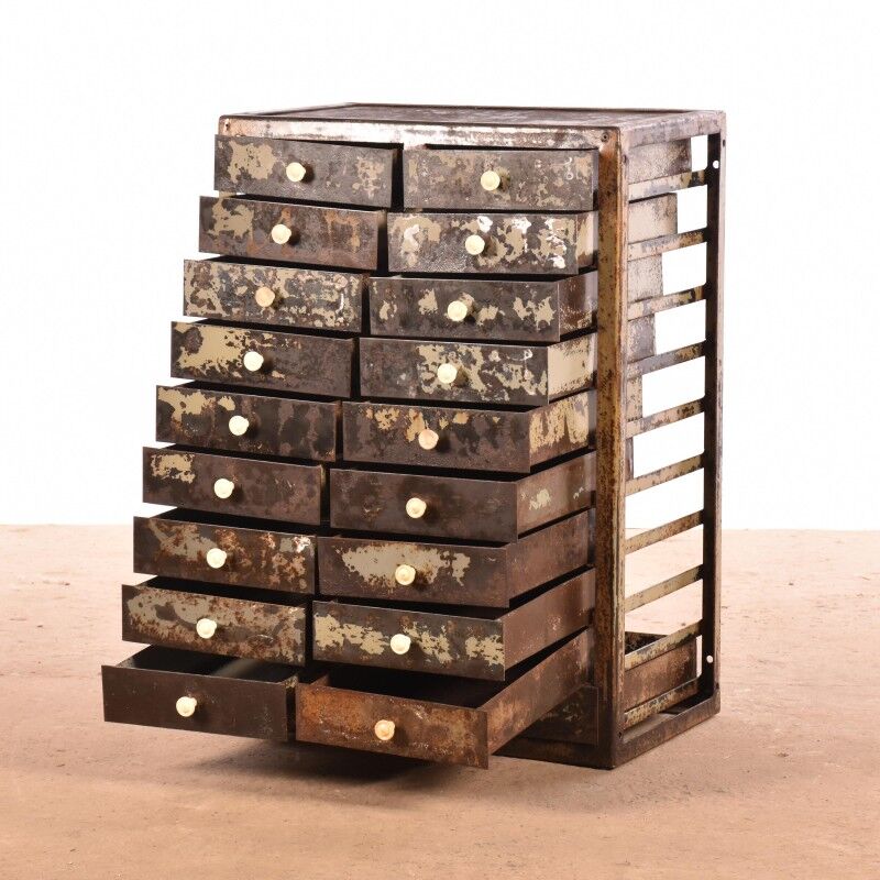 Commode industrielle marron