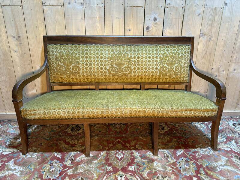 Banquette - Canapé époque Restaurarion en velours de gêne jaune 1830