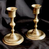 Paire de bougeoirs en laiton