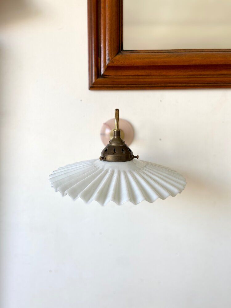 Wall lamp gooseneck in gilded metal and white opaline