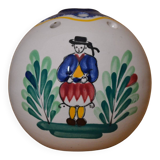 Round vase with flowers Le Croisic