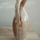Sandstone pitcher