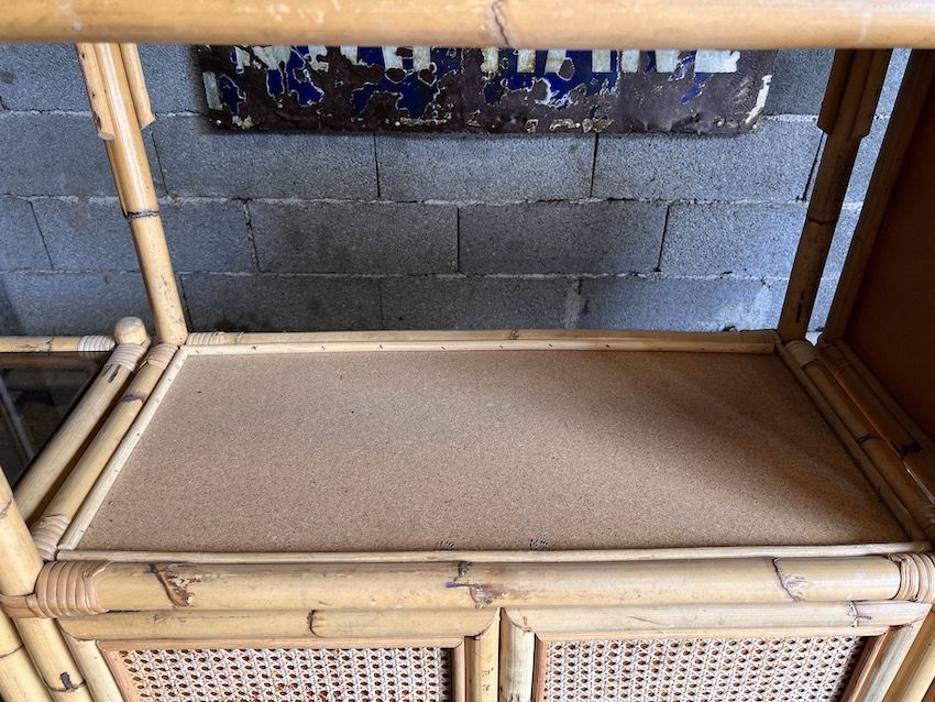 Bookcase, cannage in 3 modules and smoked glass trays - 70s