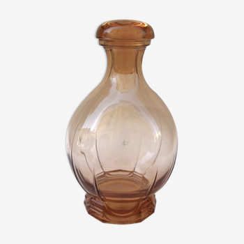 Carafe à liqueur en verre rose