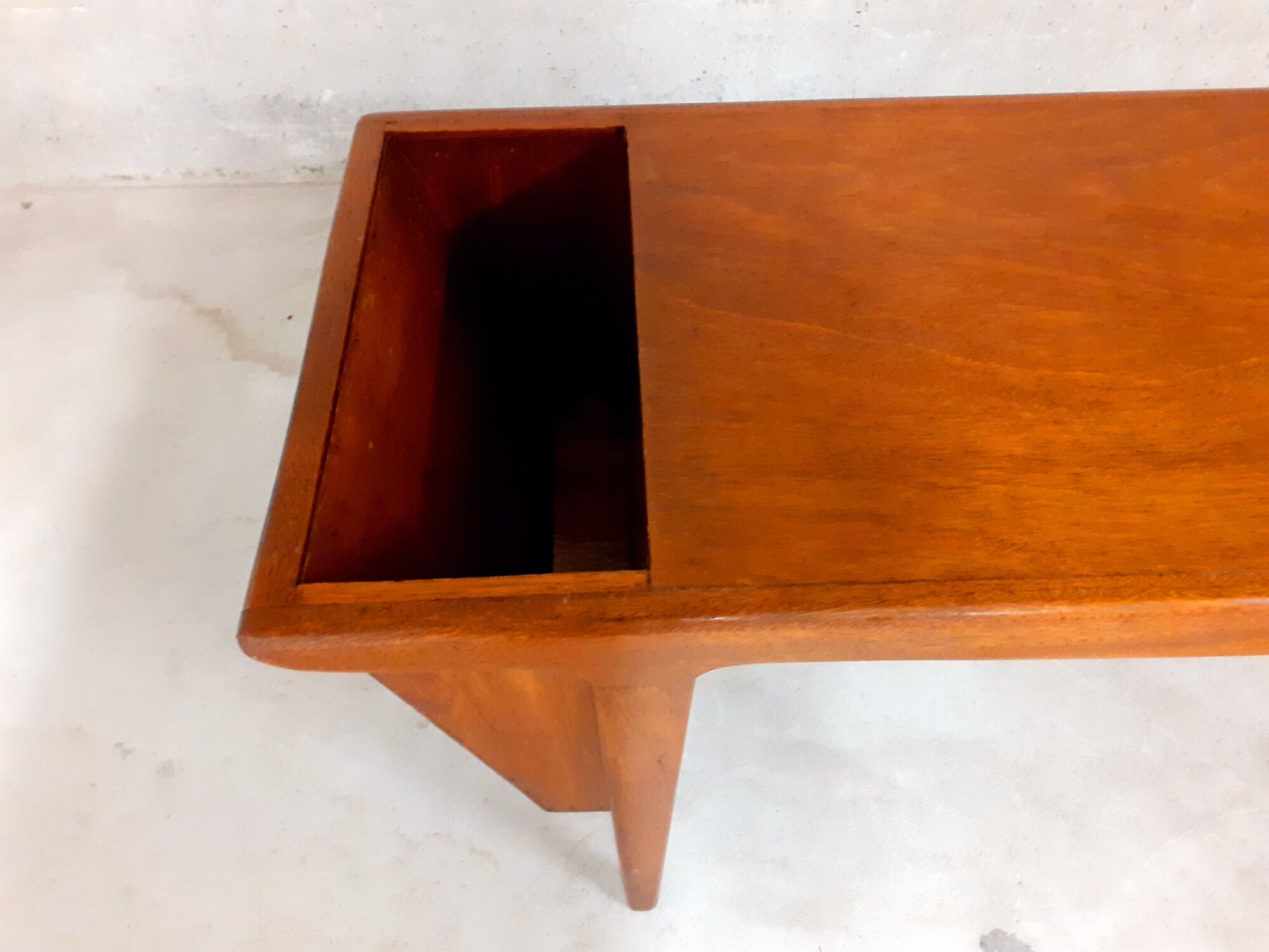 Scandinavian coffee table vintage 50s 60s in teak with magazine holders