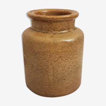 Sandstone pot