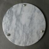 Table mat in white marble veined with grey