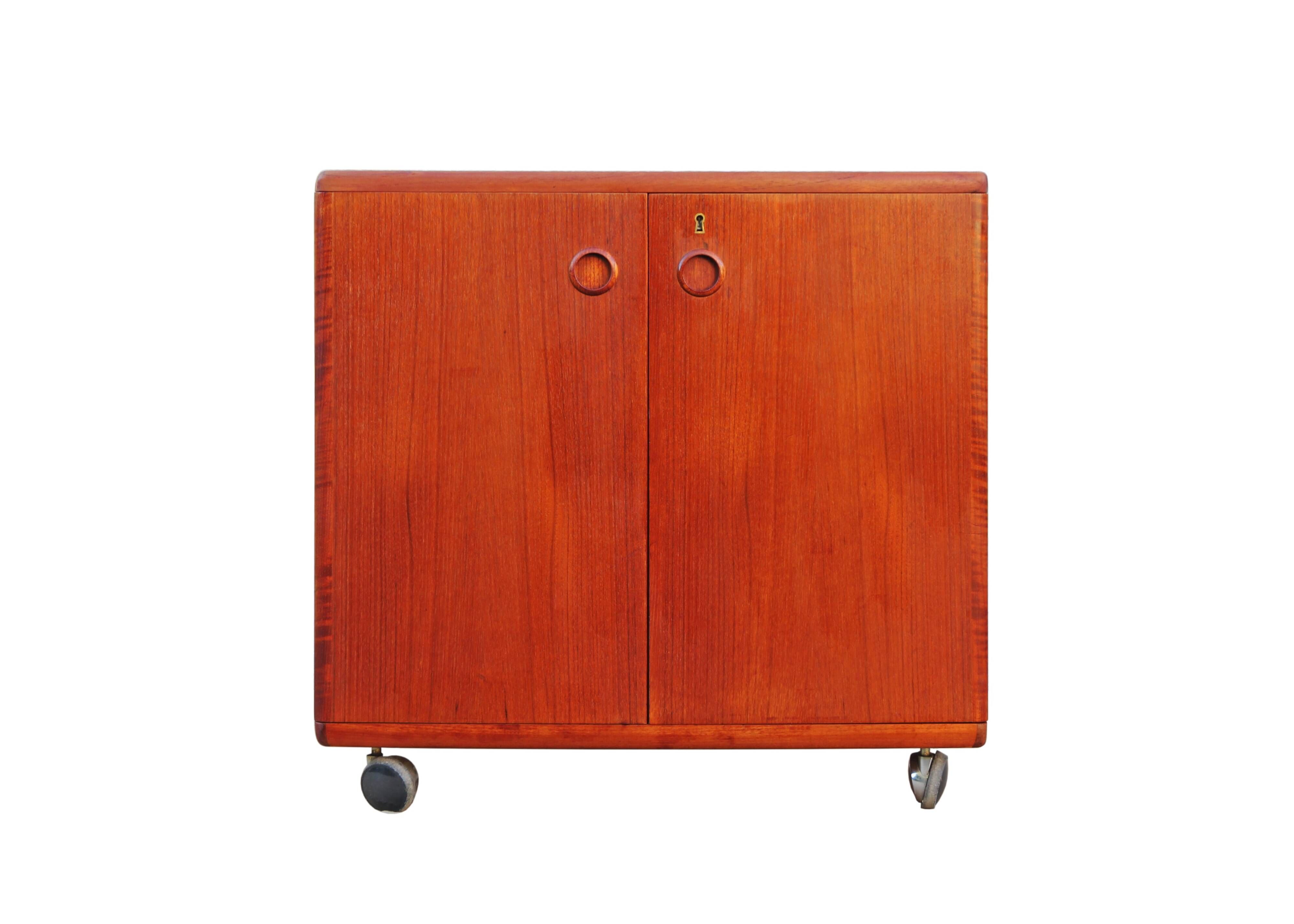 Danish teak bar cabinet by Illum Wikkelsø for CFC Silkeborg, 1960s.