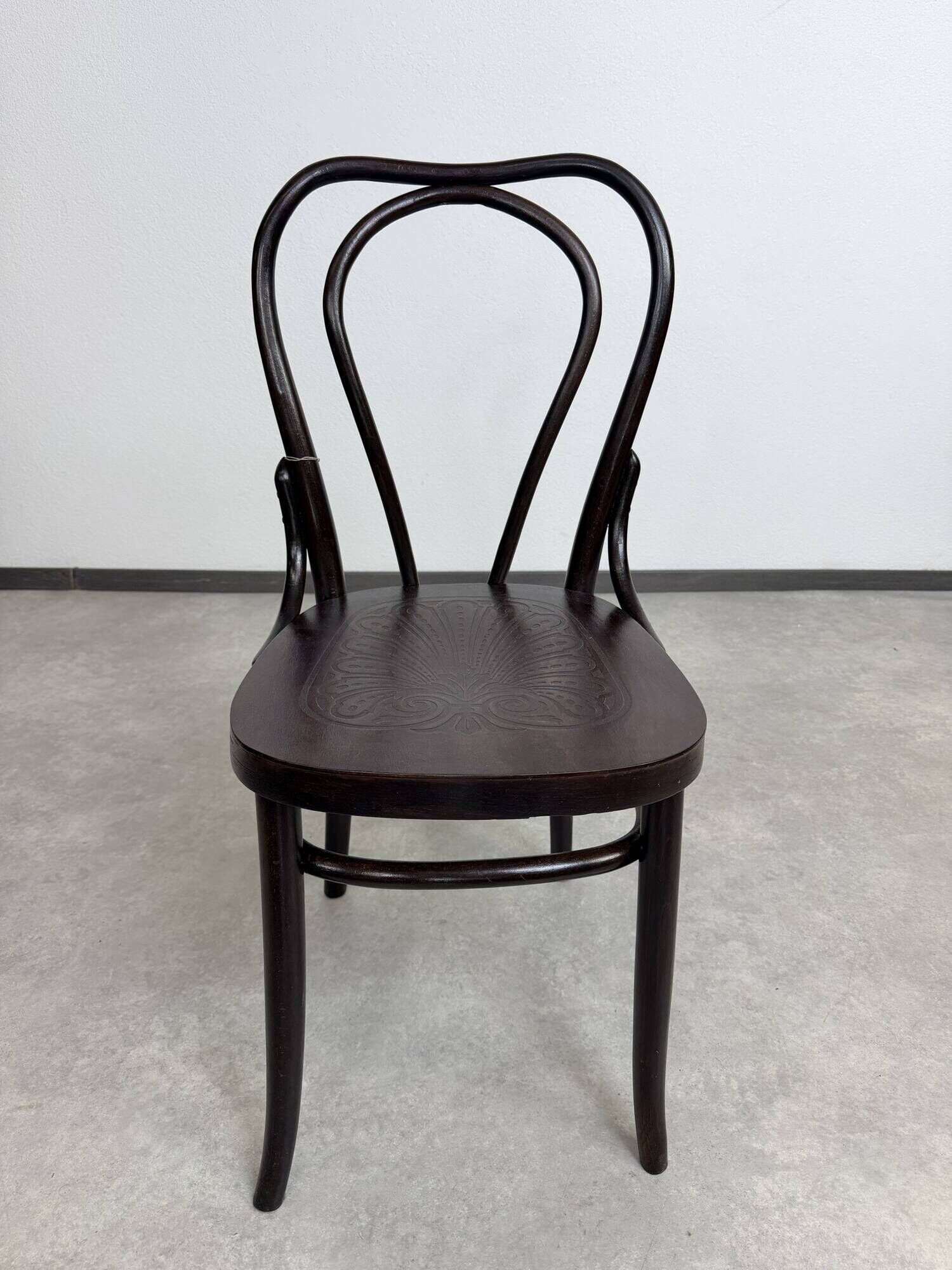 Bentwood dining chair by Thonet