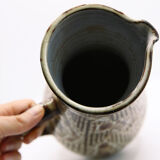 Brutalist pitcher of the Atelier du Vieux Moulin in enamelled earth of Vallauris