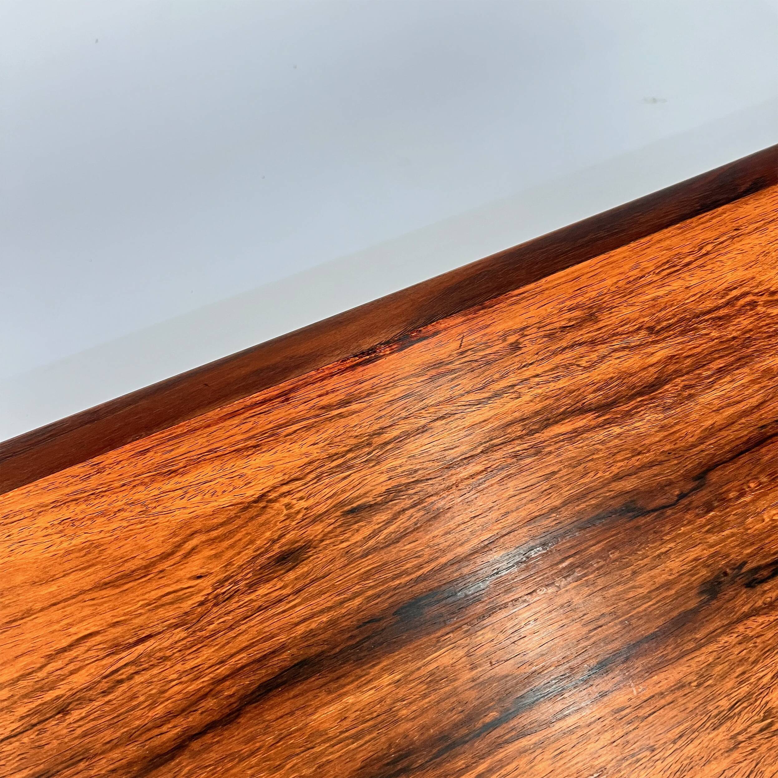 Table basse en palissandre et cuir du milieu du siècle par Topform, années 1960