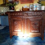 Antique buffet from 1950 in Breton style