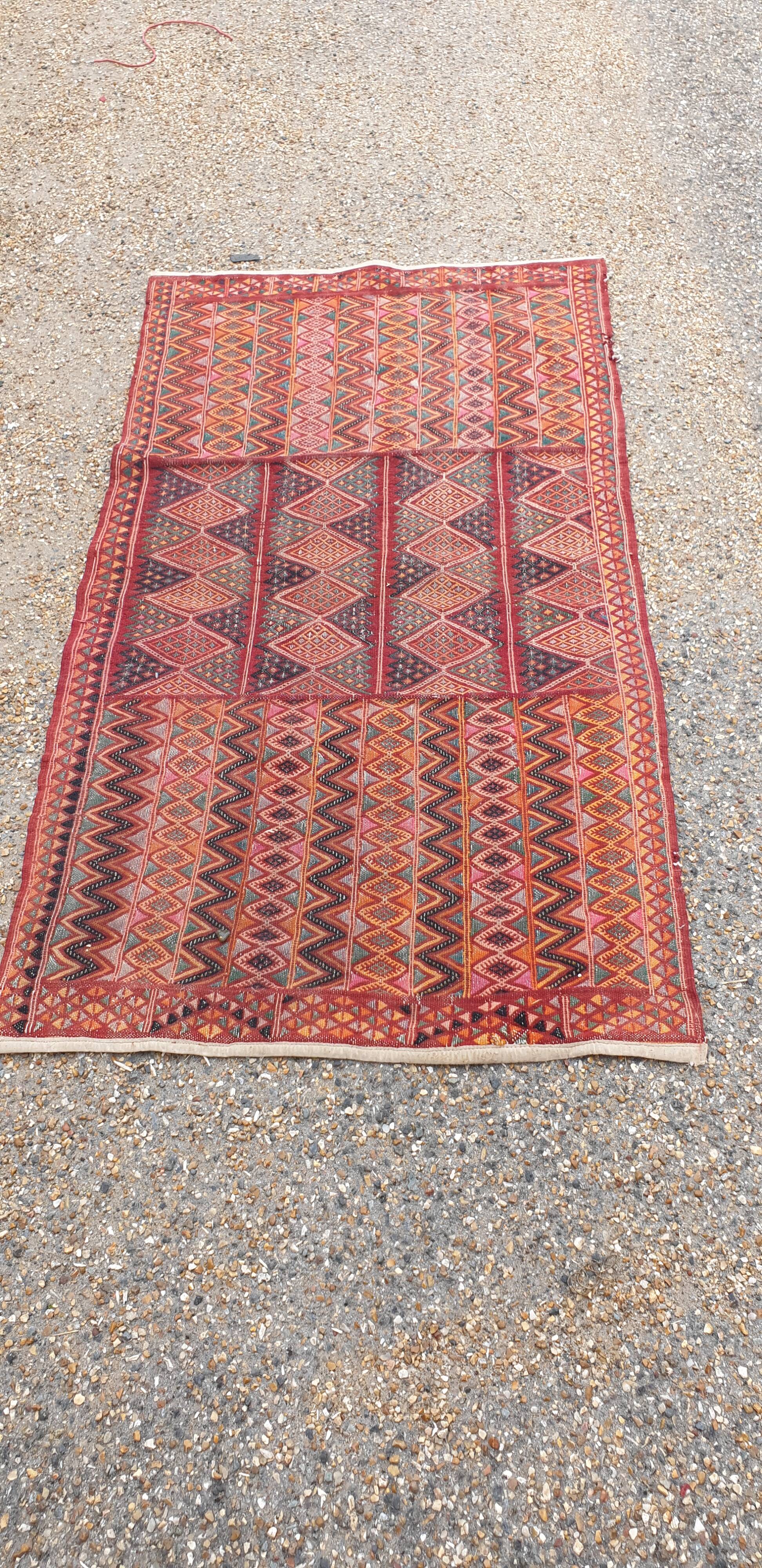 Oriental carpet wool entirely handmade 135x71cm