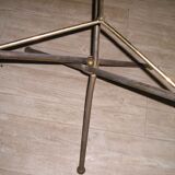 Table basse ronde tripode en laiton et verre 1970
