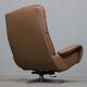Fauteuil + repose-pieds en cuir de De Sede des années 70
