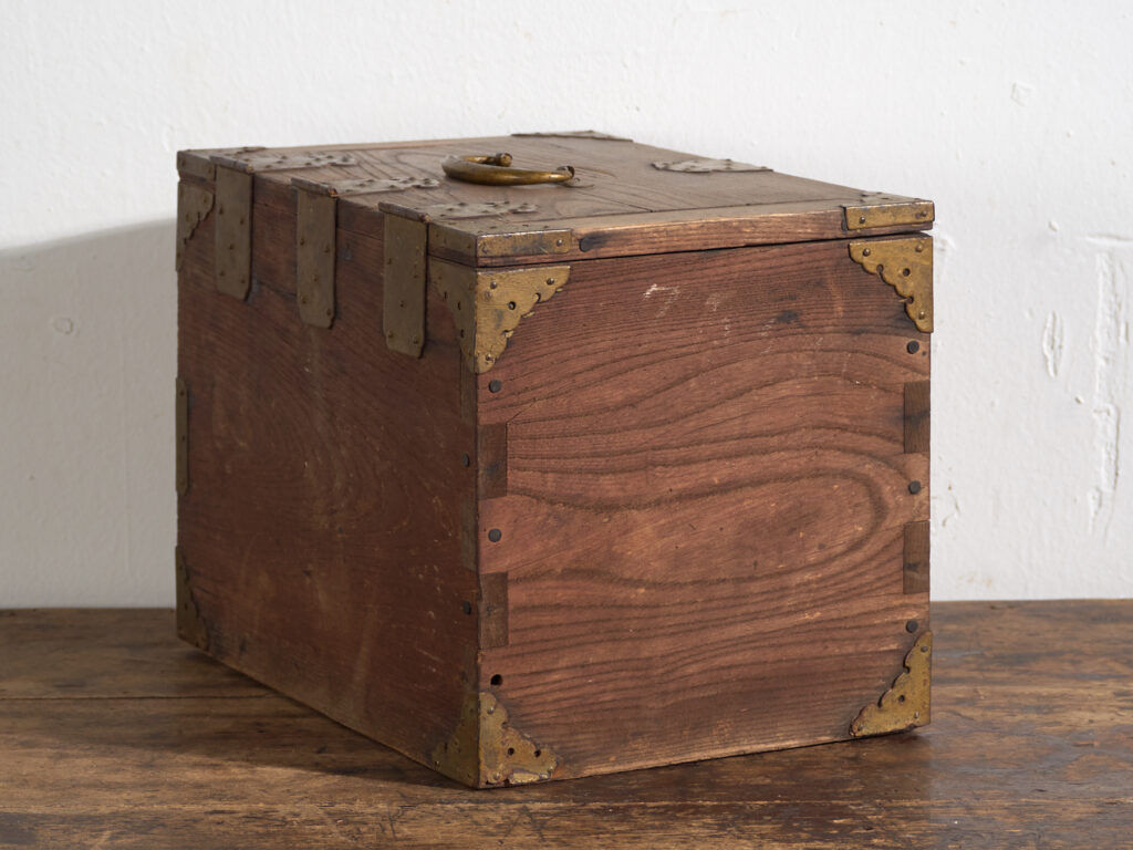 Antique Japanese box with drawers and hinged lid – Early Showa period (c. 1928)