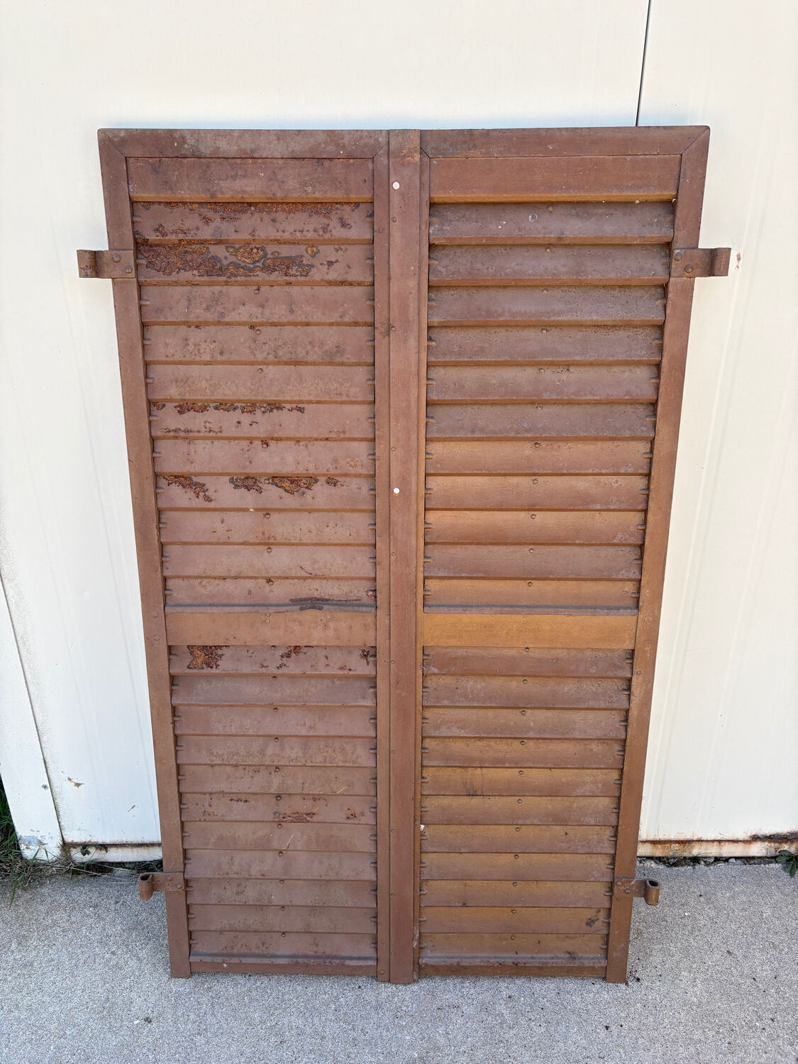 Louvre metal shutters