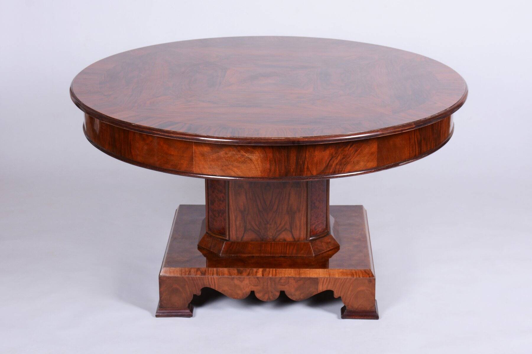 Art Deco Dinig Set in Caucasian Walnut, 1920s, Set of 7