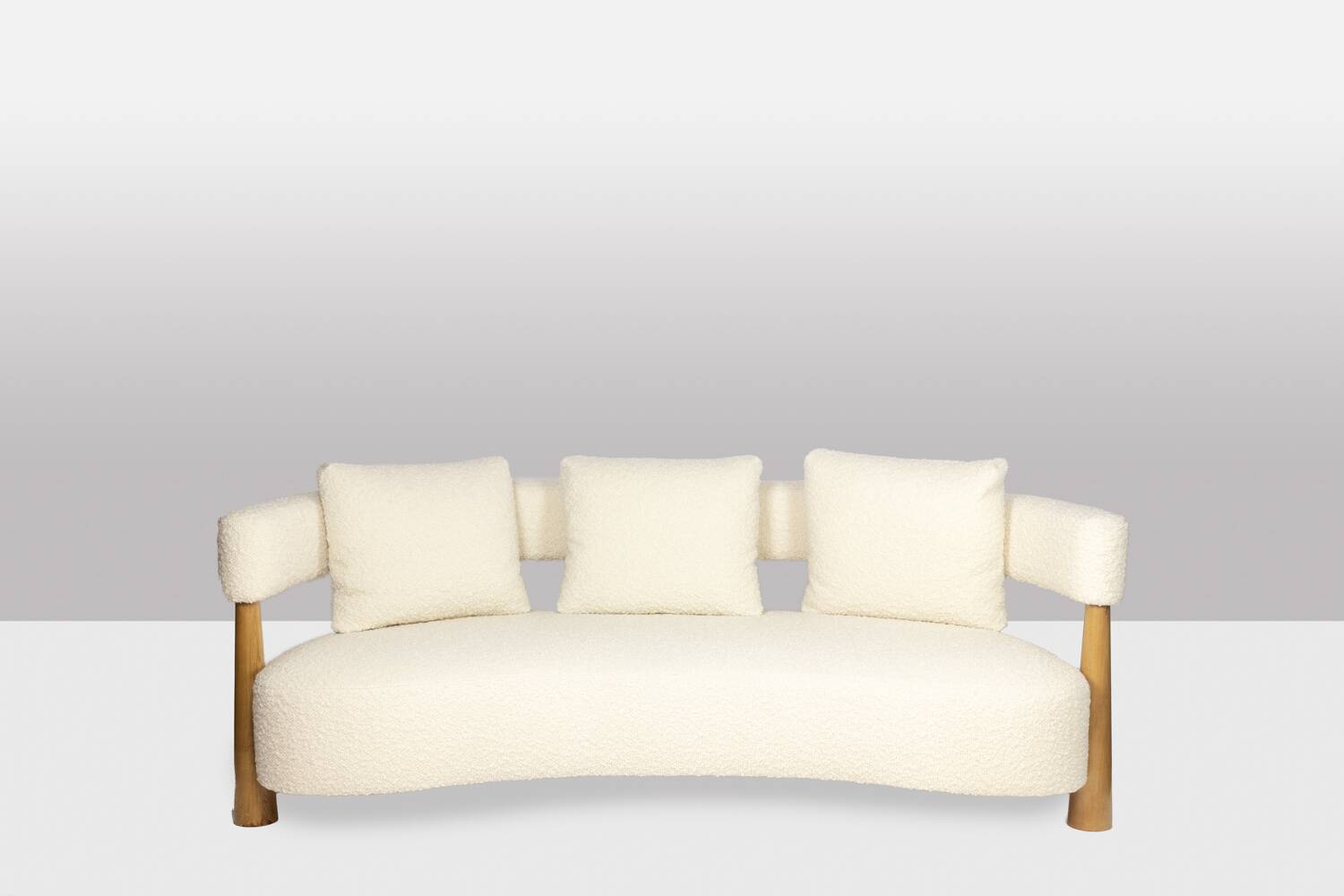 “Bean” shaped 3-seater sofa, in blond beech. Contemporary work