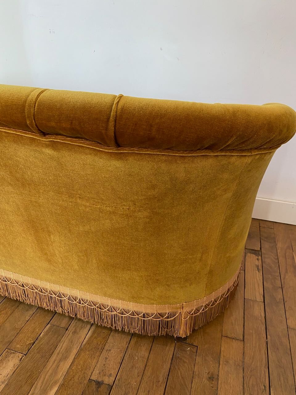 Old gold toad bench