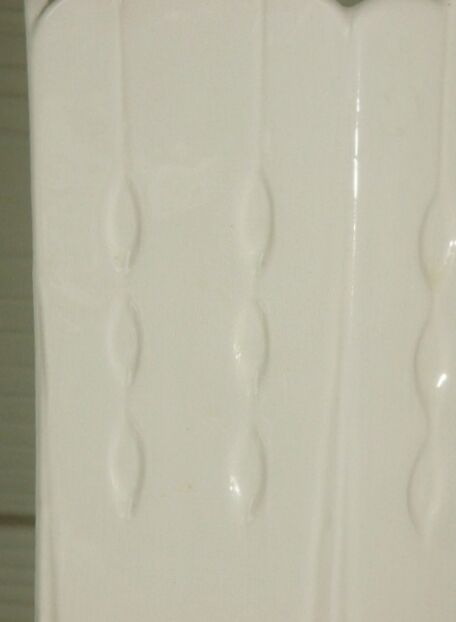 Six-panel vase floral pattern