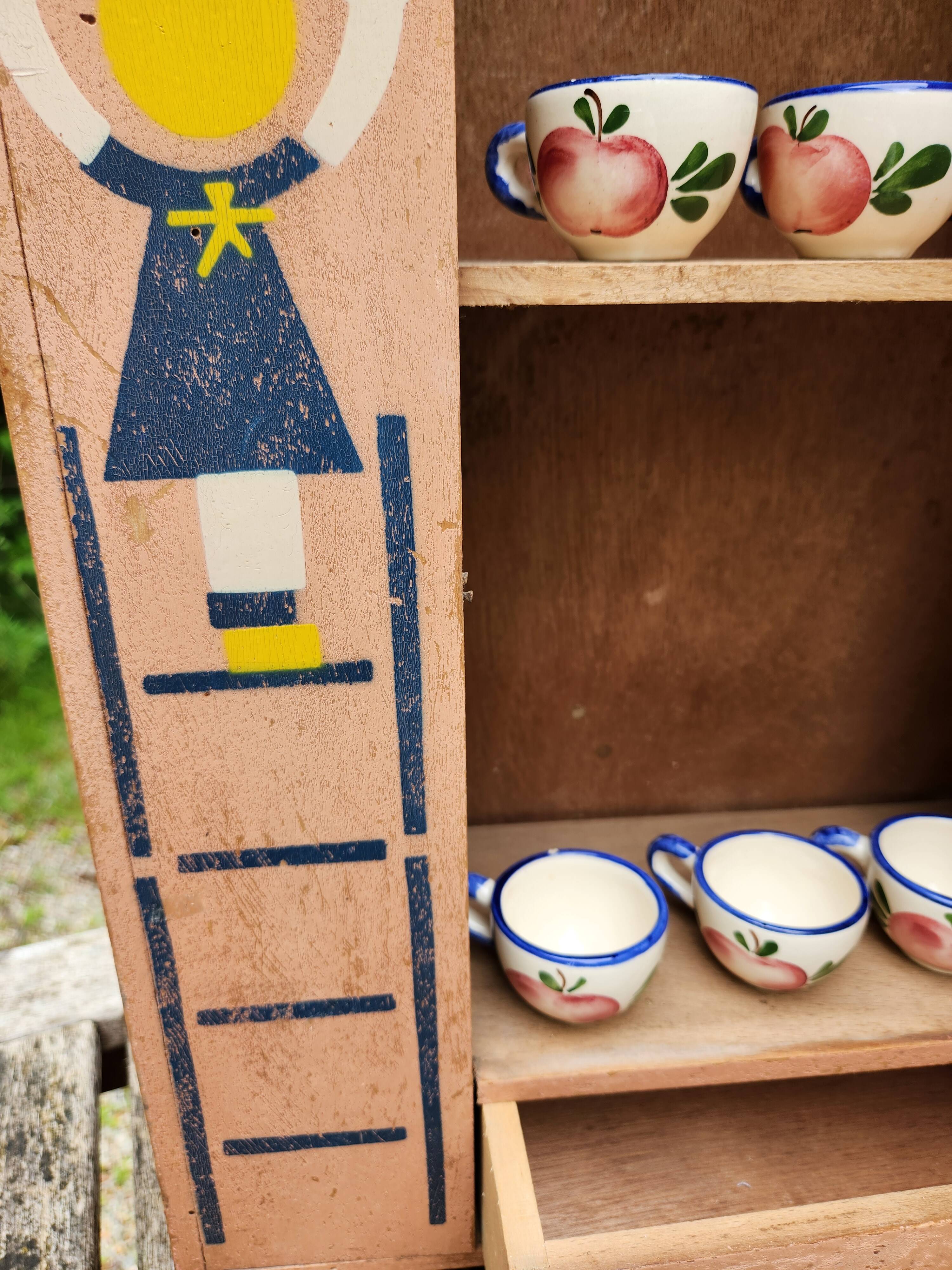 Vintage doll wardrobe