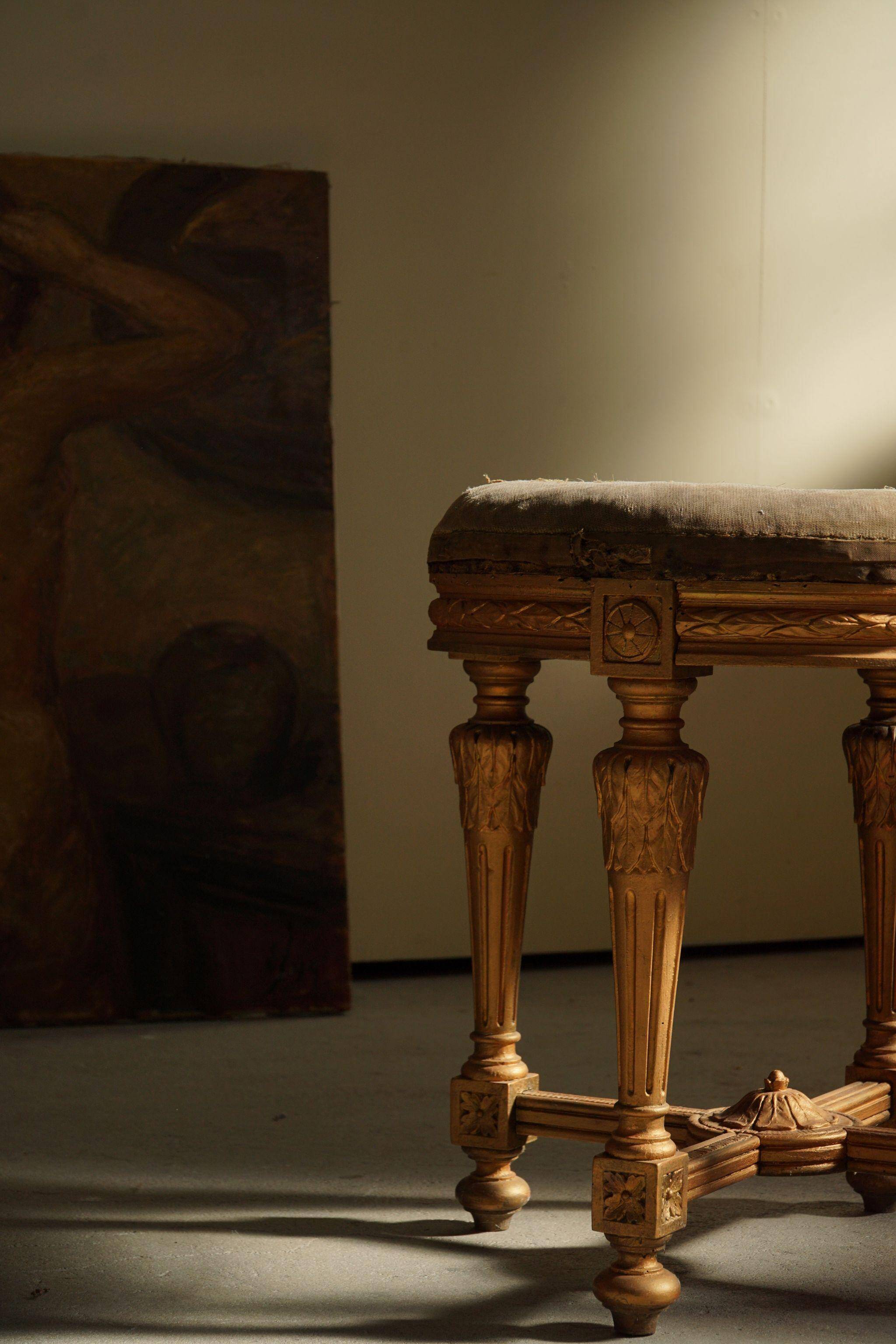 Antique round Gustavian stool, Swedish cabinetmaker, late 18th century.