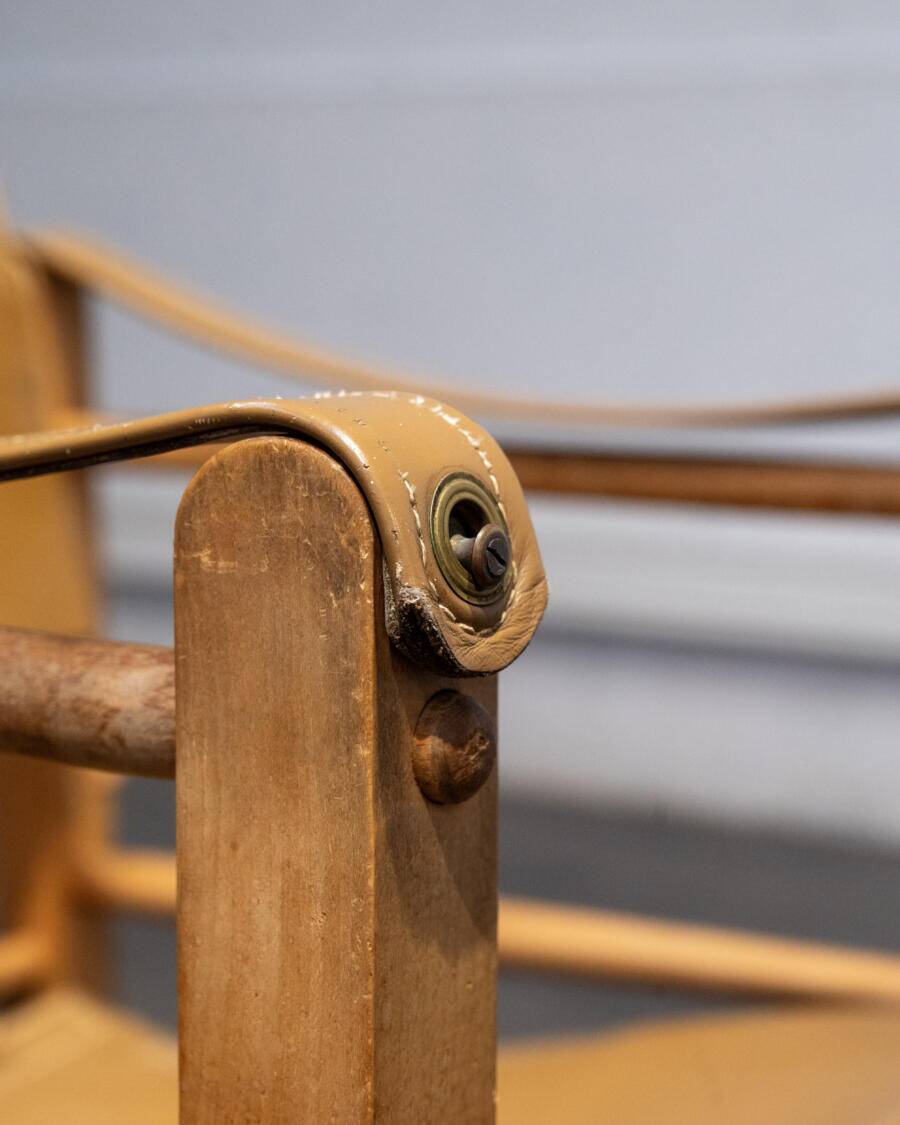 Leather safari chair