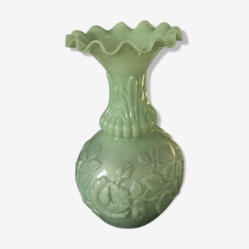 Vase opaline vert