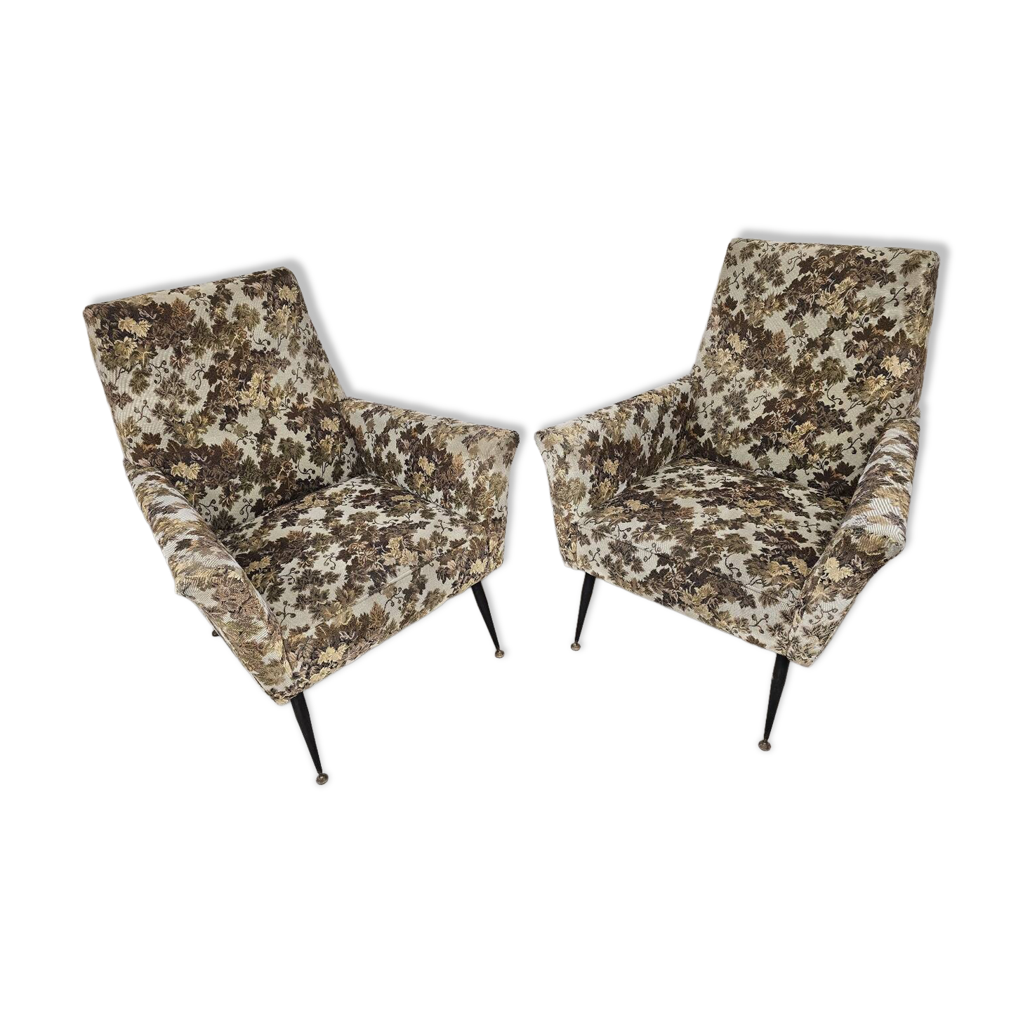 Pair of Mid-Century Design armchairs – jacquard upholstery with tapered legs