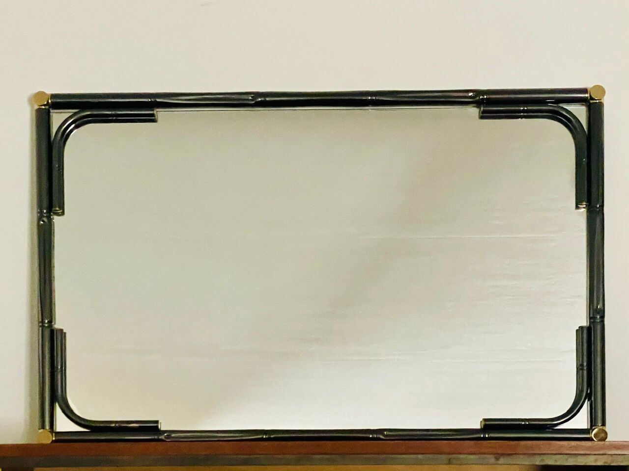 Vintage rectangular wall mirror in tubular metal and brass, 1970s/1980s.