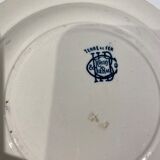 Set of 4 hollow plates, decoration insects and fruits, Manufacture Choisy le Roi Tere de Fer