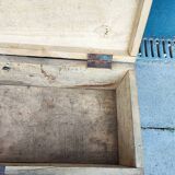 Trunk chest in raw wood