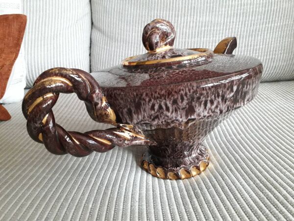 Théière rare en céramique Vallauris  signée Marius Giuge