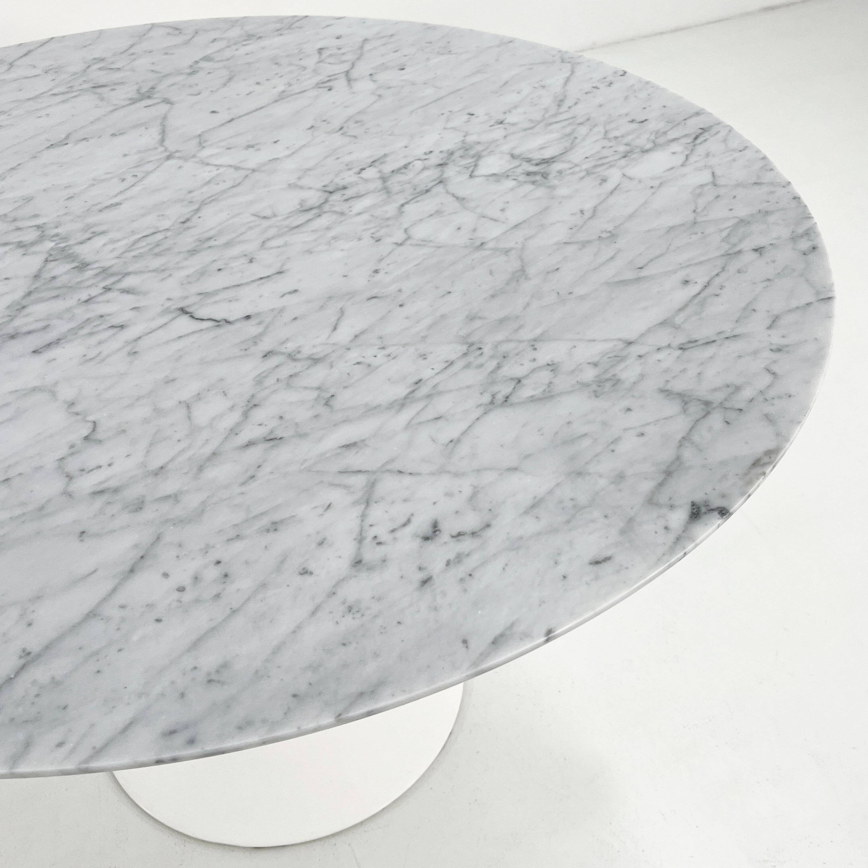 Table à manger en marbre 120 cm Tulip par Eero Saarinen pour Knoll, 1970