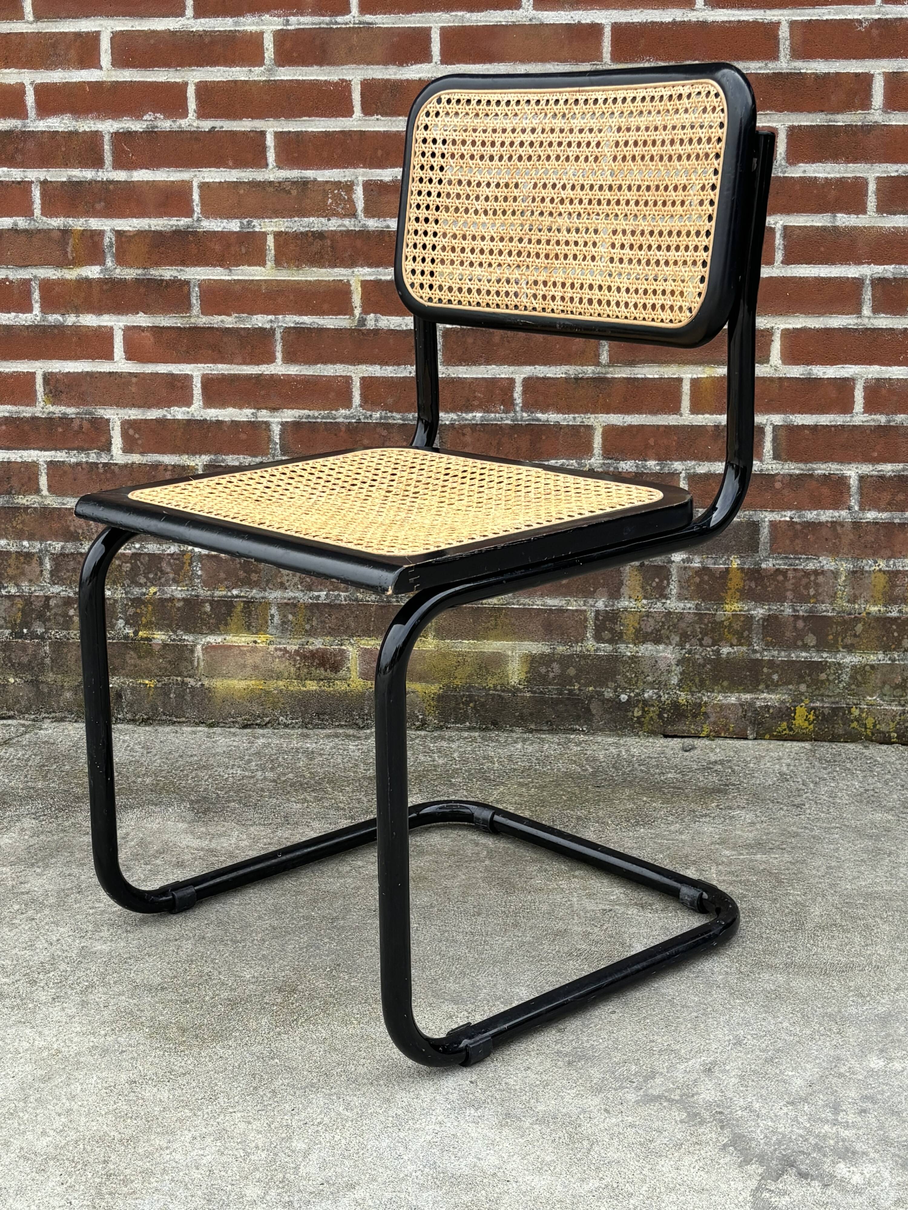 Vintage Cesca design chair b32 model in black