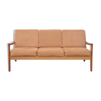 Ole Wanscher Sofa "Senator" in Teak by Cado