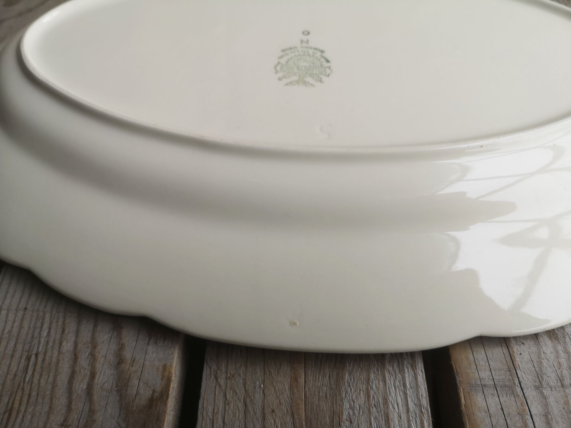 Oval Ceramics Plate Villeroy Boch Green Edge Mint and Gold