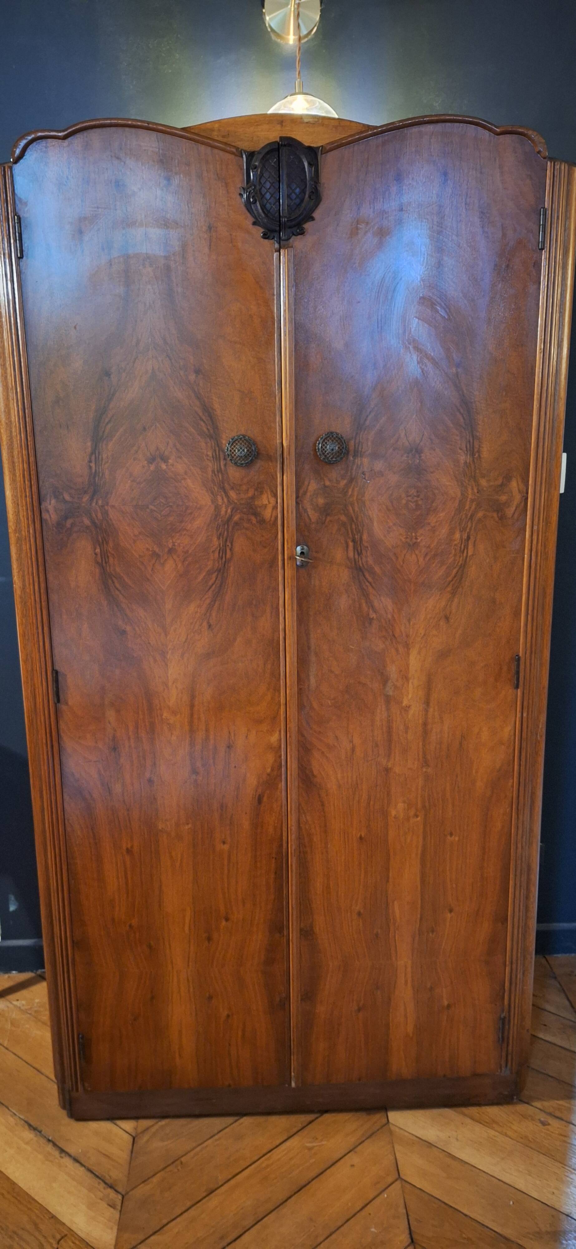 Armoire anglaise