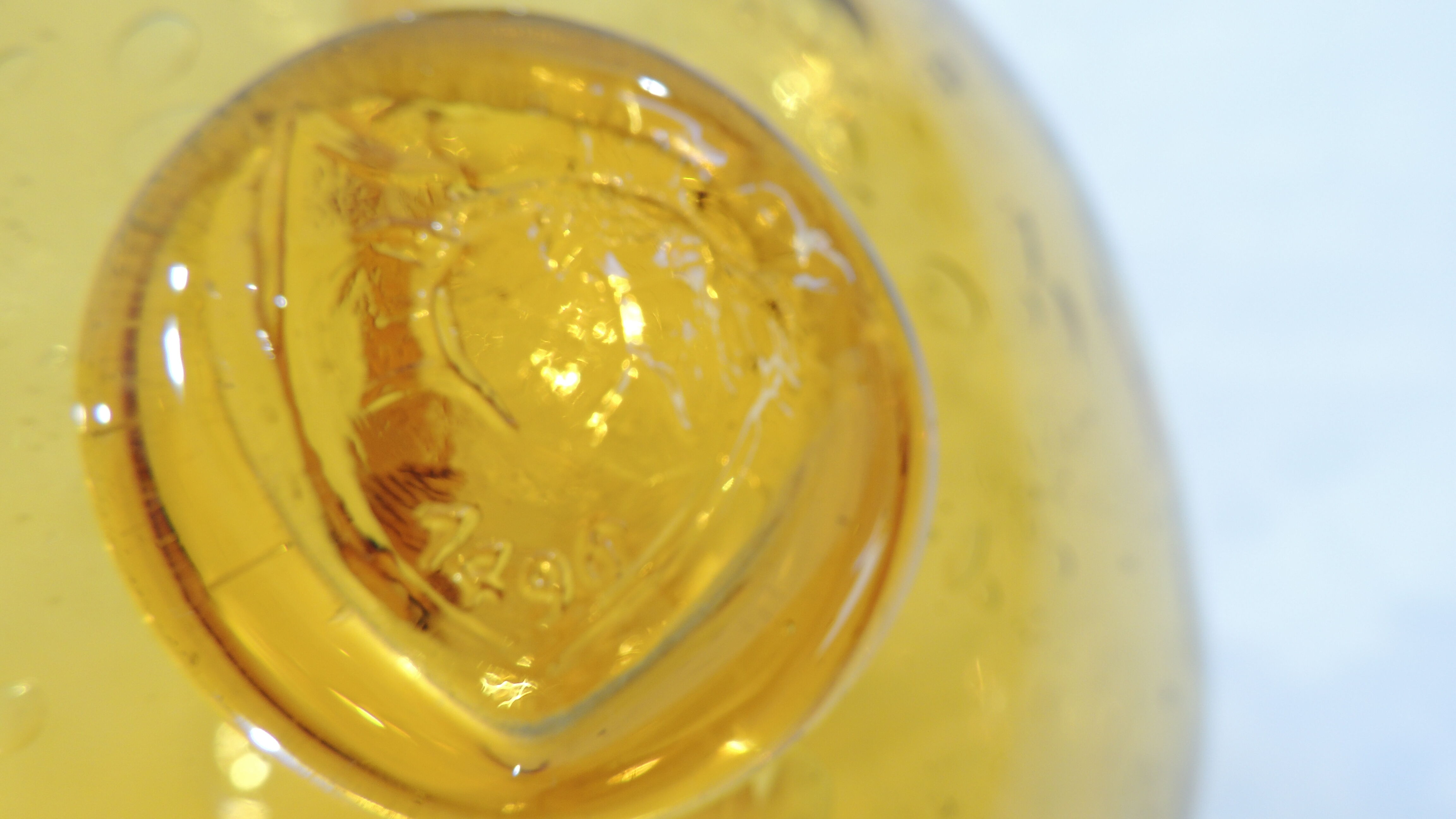 Bubbled glass pitcher biot style from the glassworks La Rochere