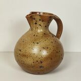 Sandstone pitcher