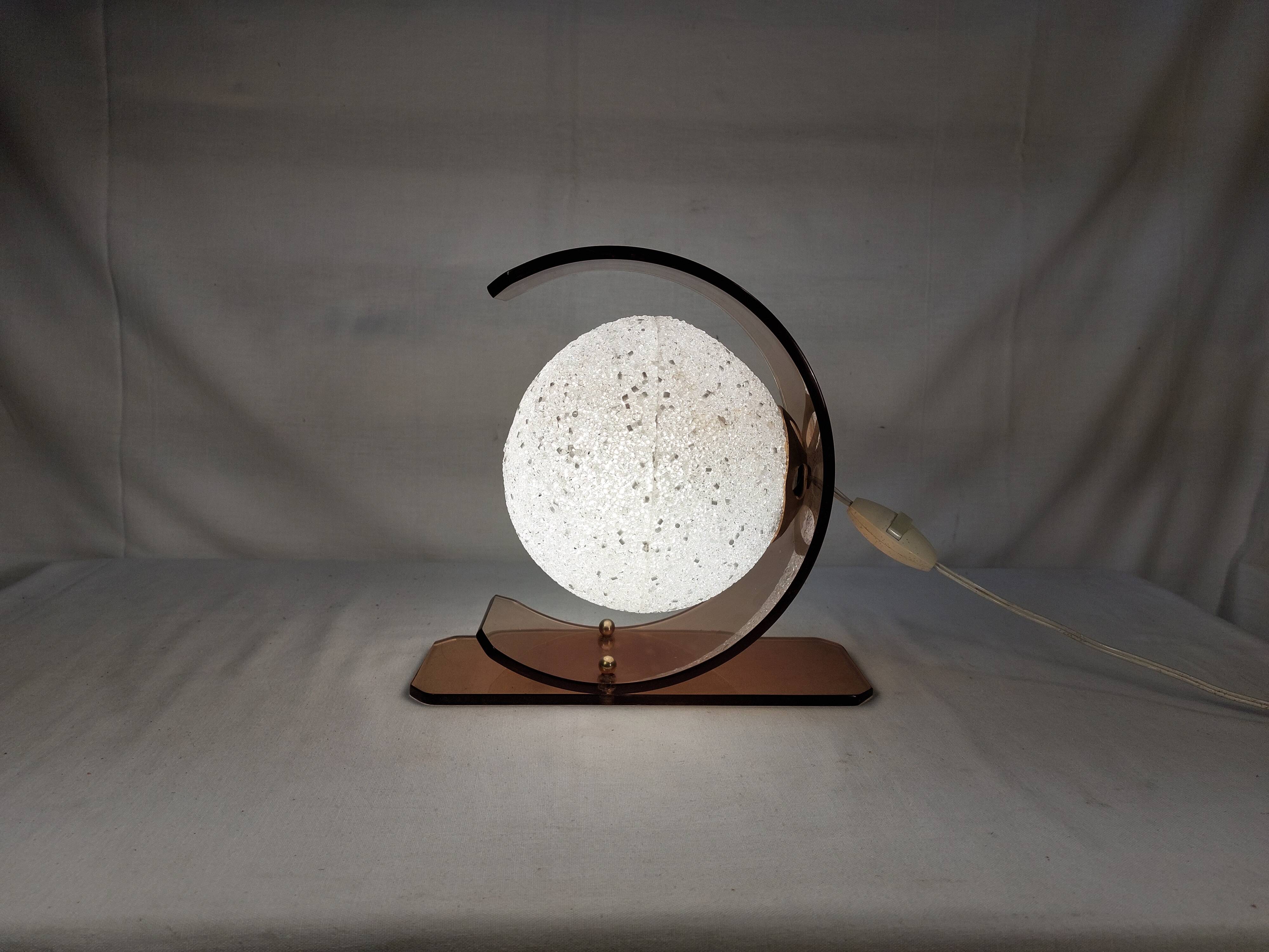 Vintage table lamp in plexiglass and Perspex