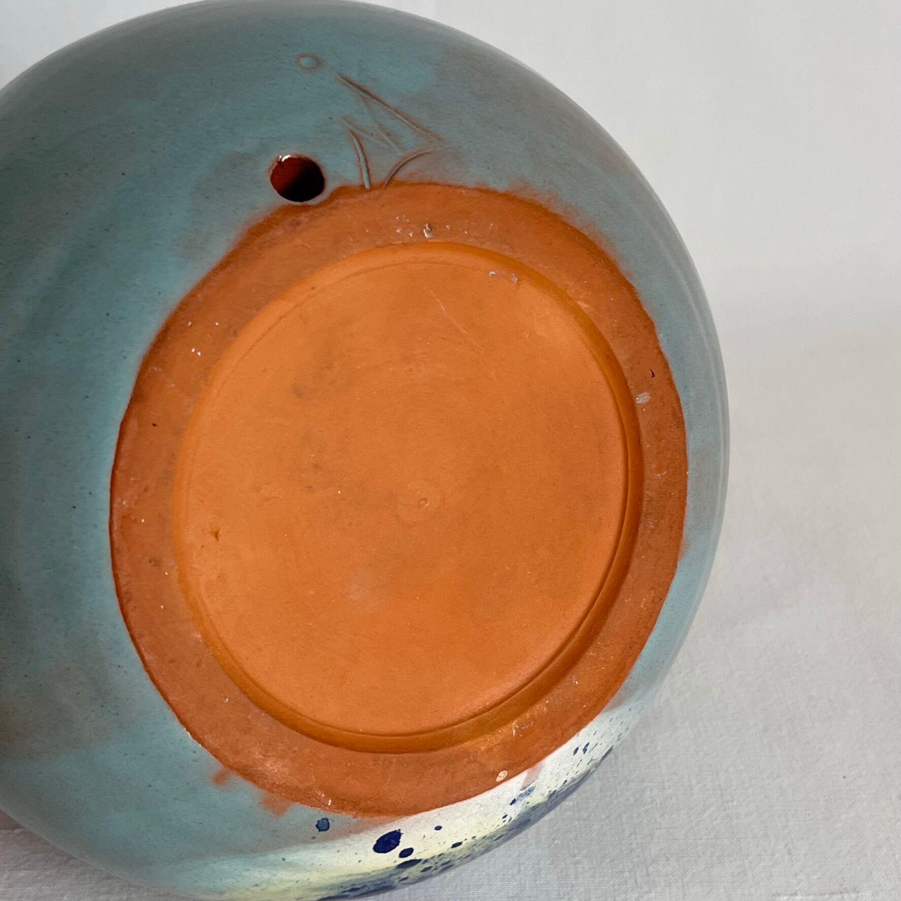 Vase goutte d'eau en terre cuite émaillée bleu