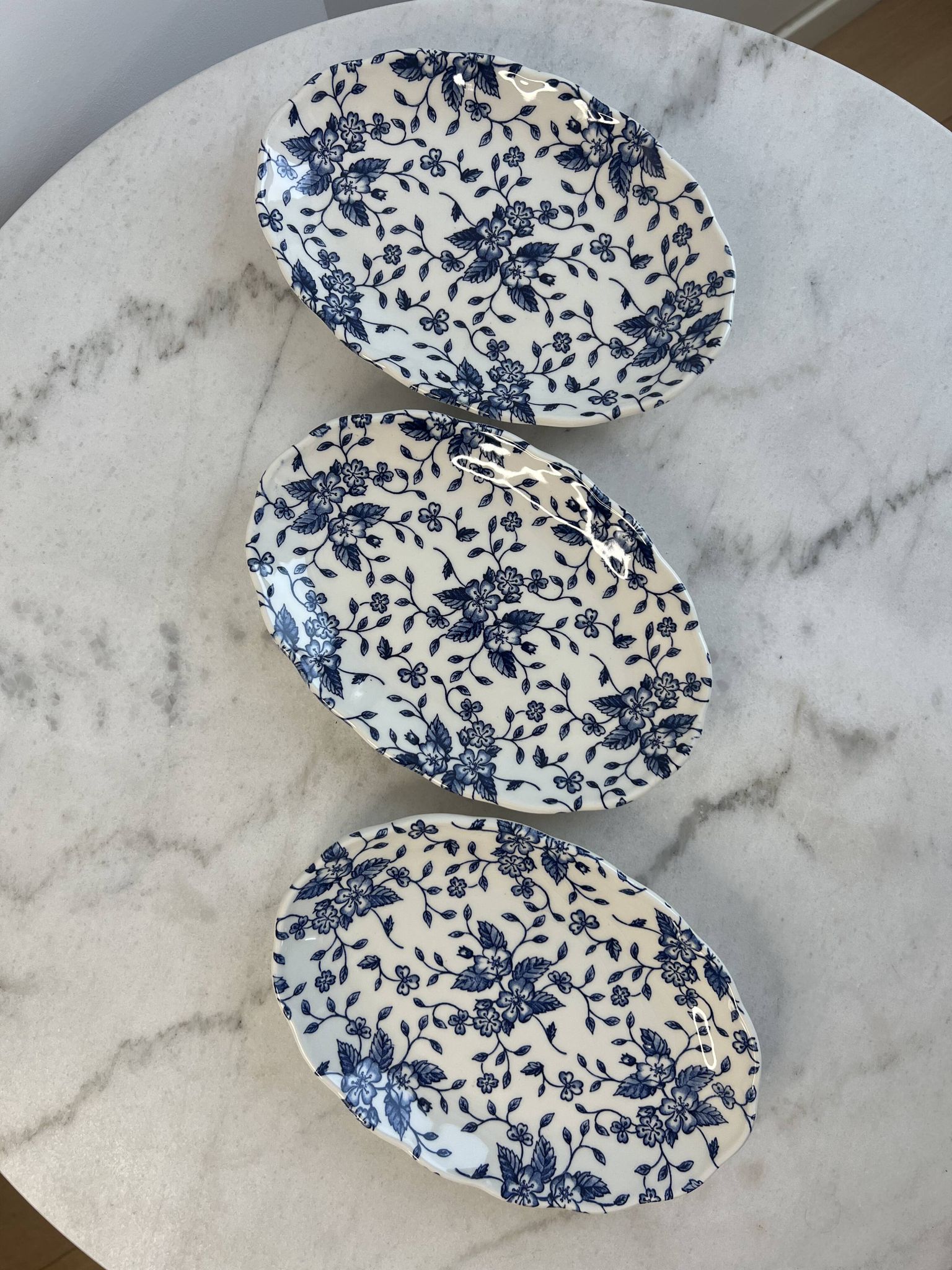 Set of 3 Royal Tudor Grindley dishes.