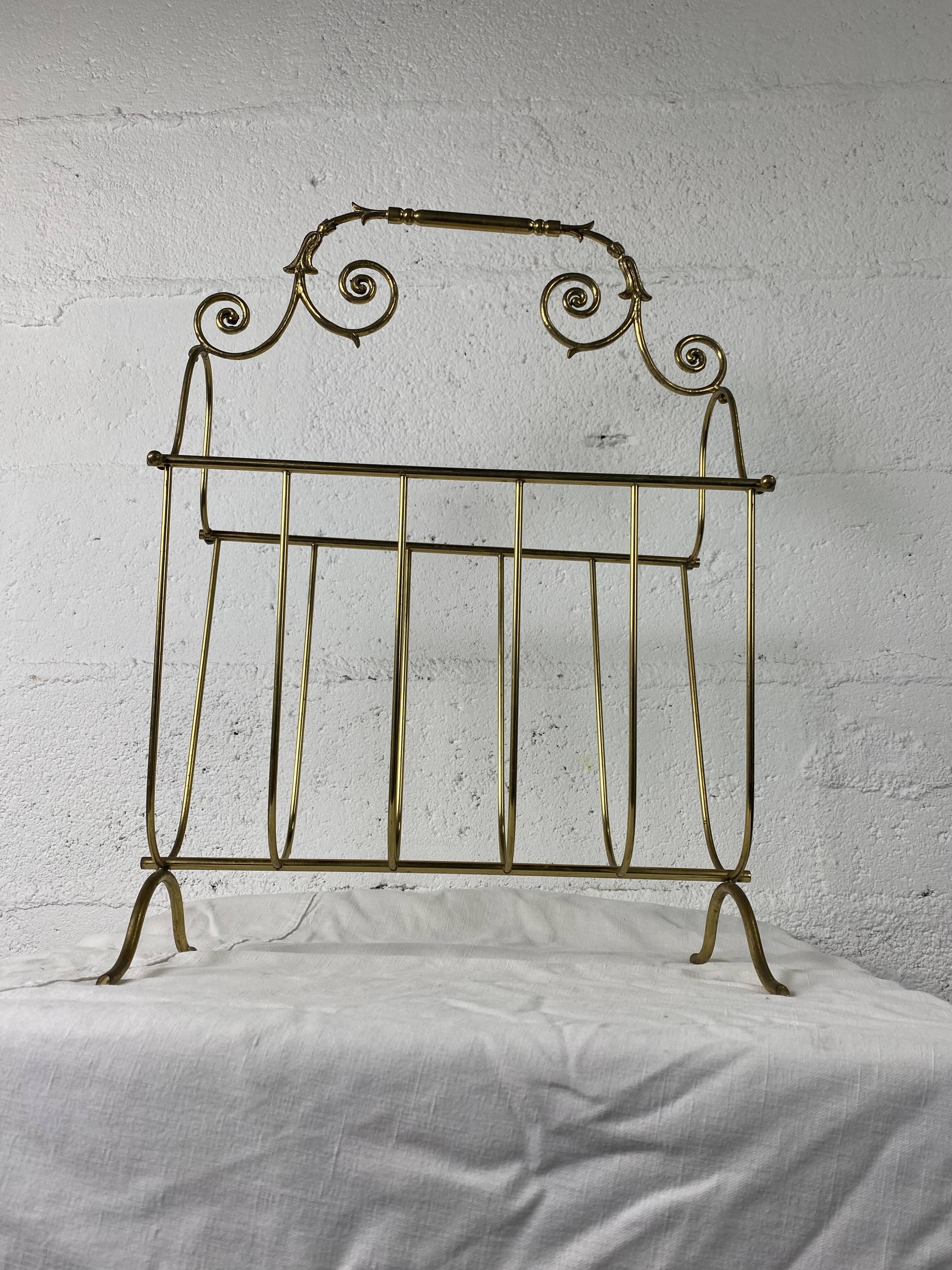 Porte revue doré en laiton