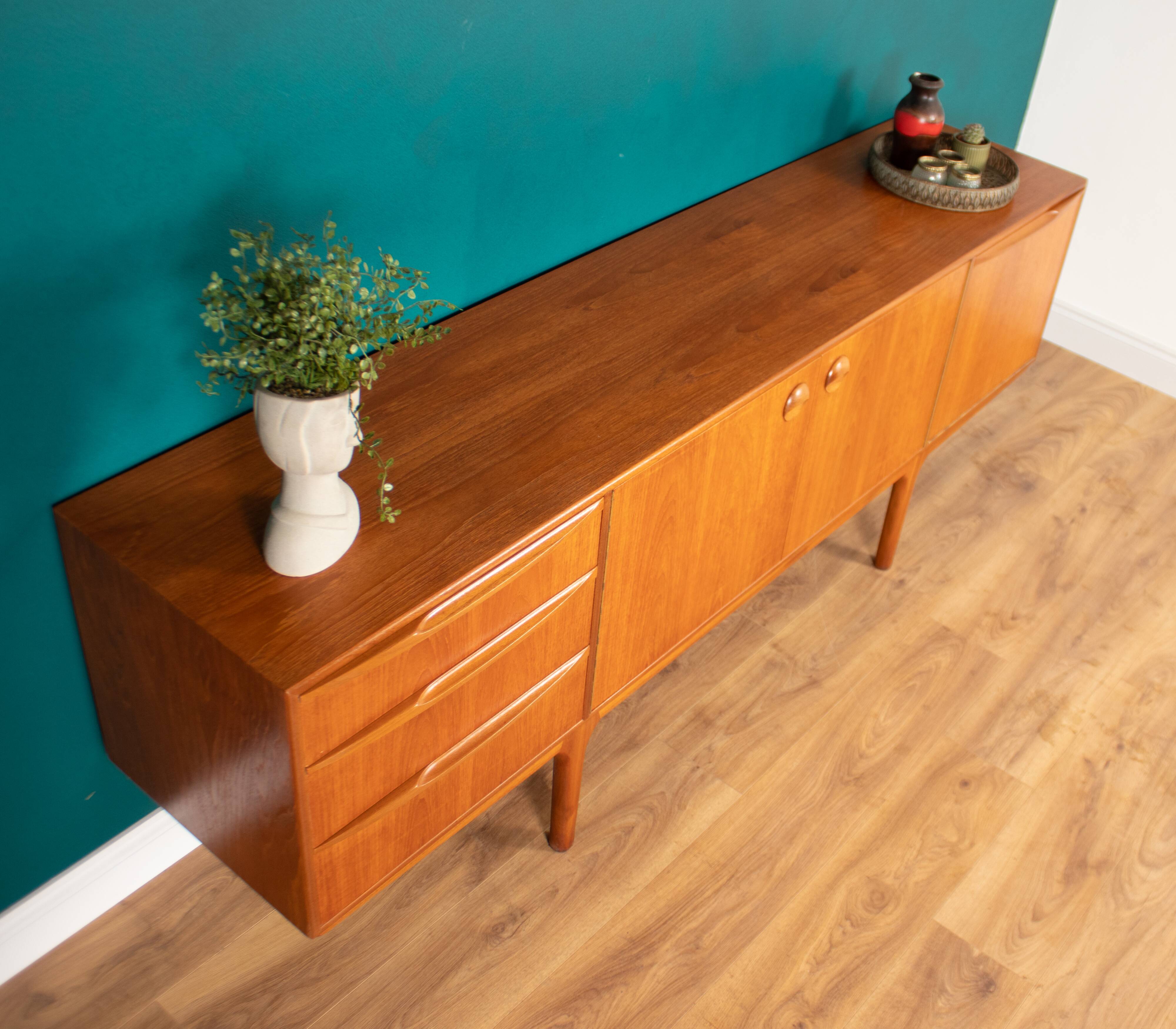 buffet-r-tro-en-teck-des-ann-es-1960-long-ah-macintosh-torpedo-mid