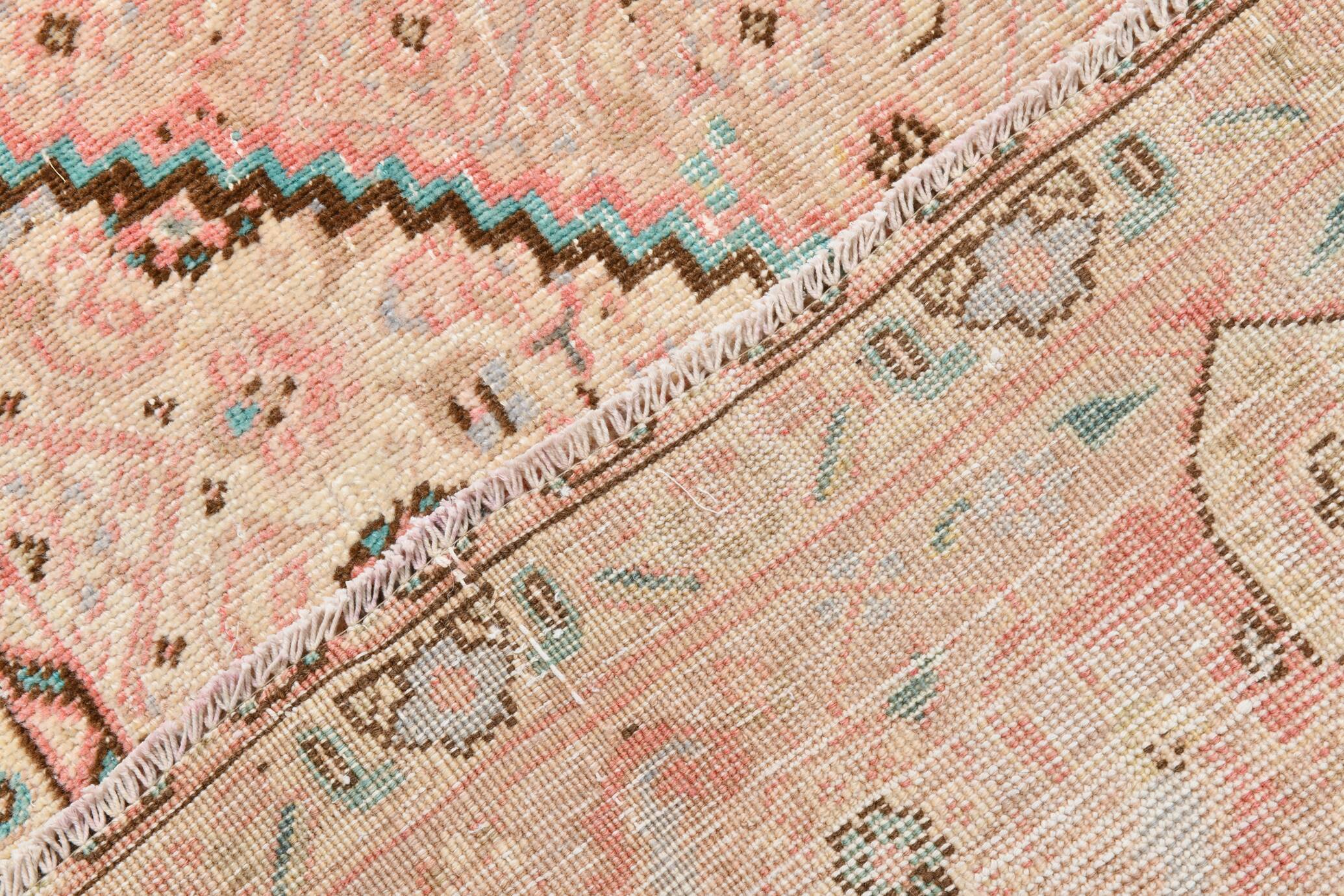 Pale Red & Teal Green Persian Heriz Rug, 288x382Cm